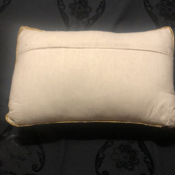 Mermaid accent pillow - Picture 2 of 4